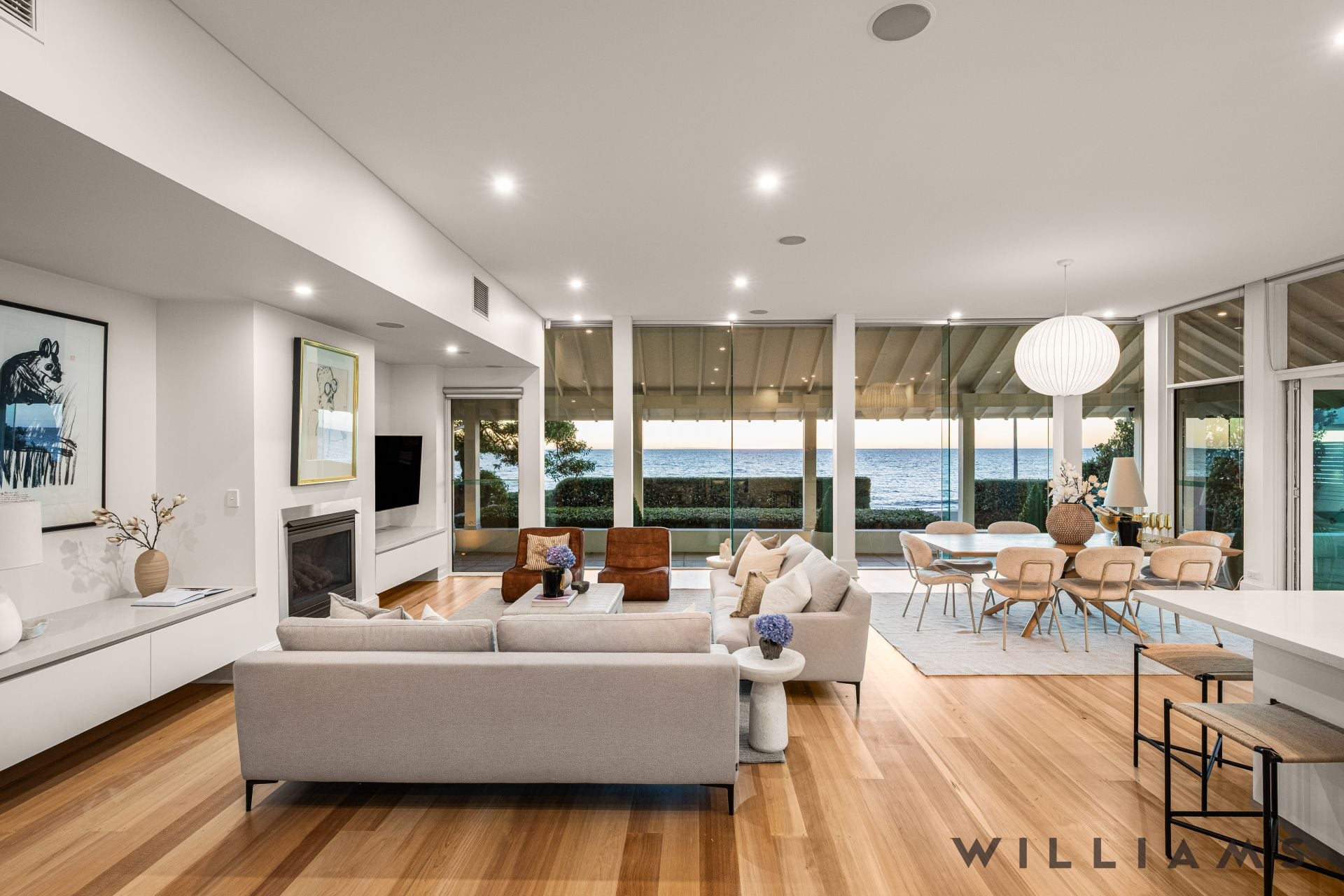 135 Esplanade Henley Beach South SA, Henley Beach South - Thumbnail 2