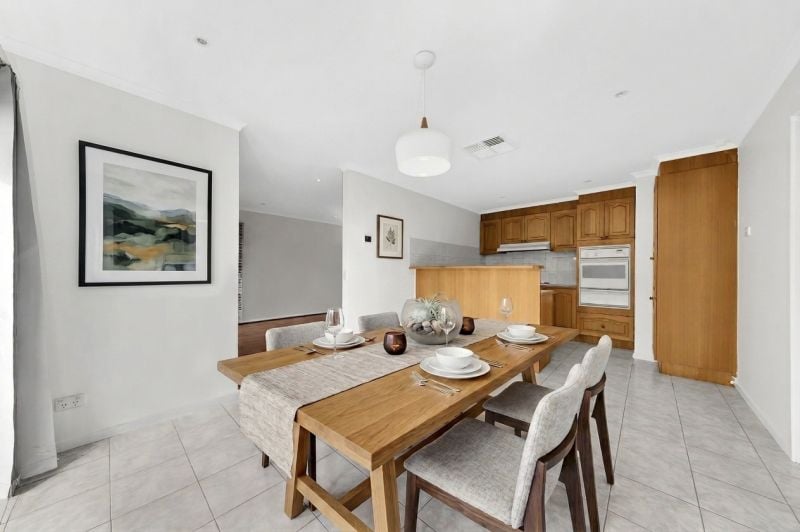 22 Pommel Crescent, Epping