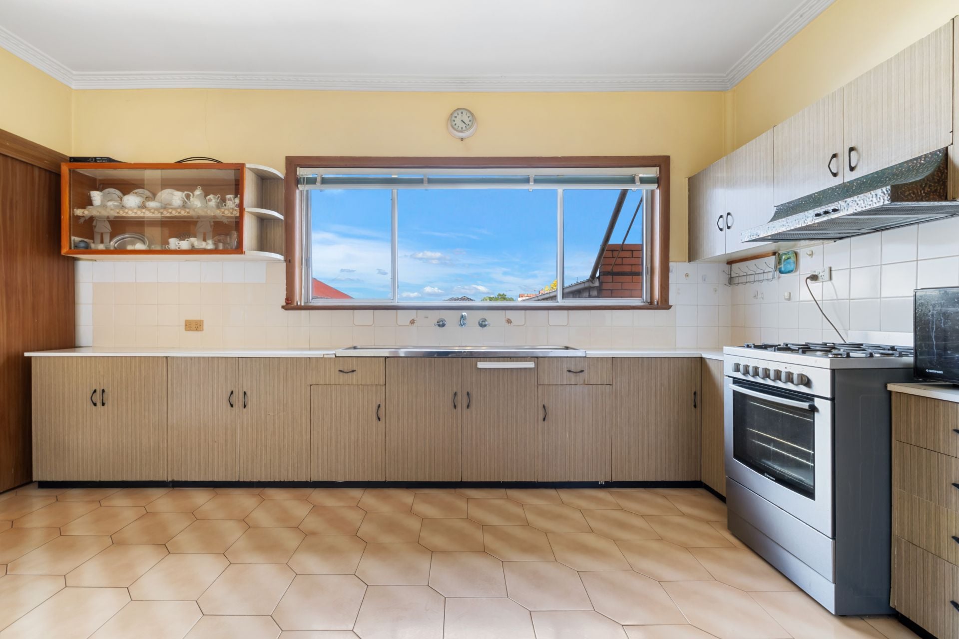 Exceptional Family Living And Perfect Versatility In Prime Location