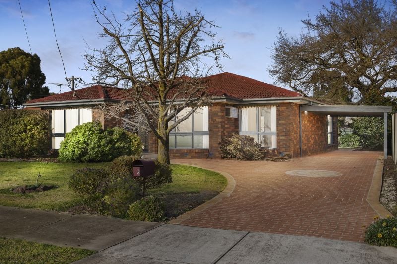 2 Sunrise Court, Epping