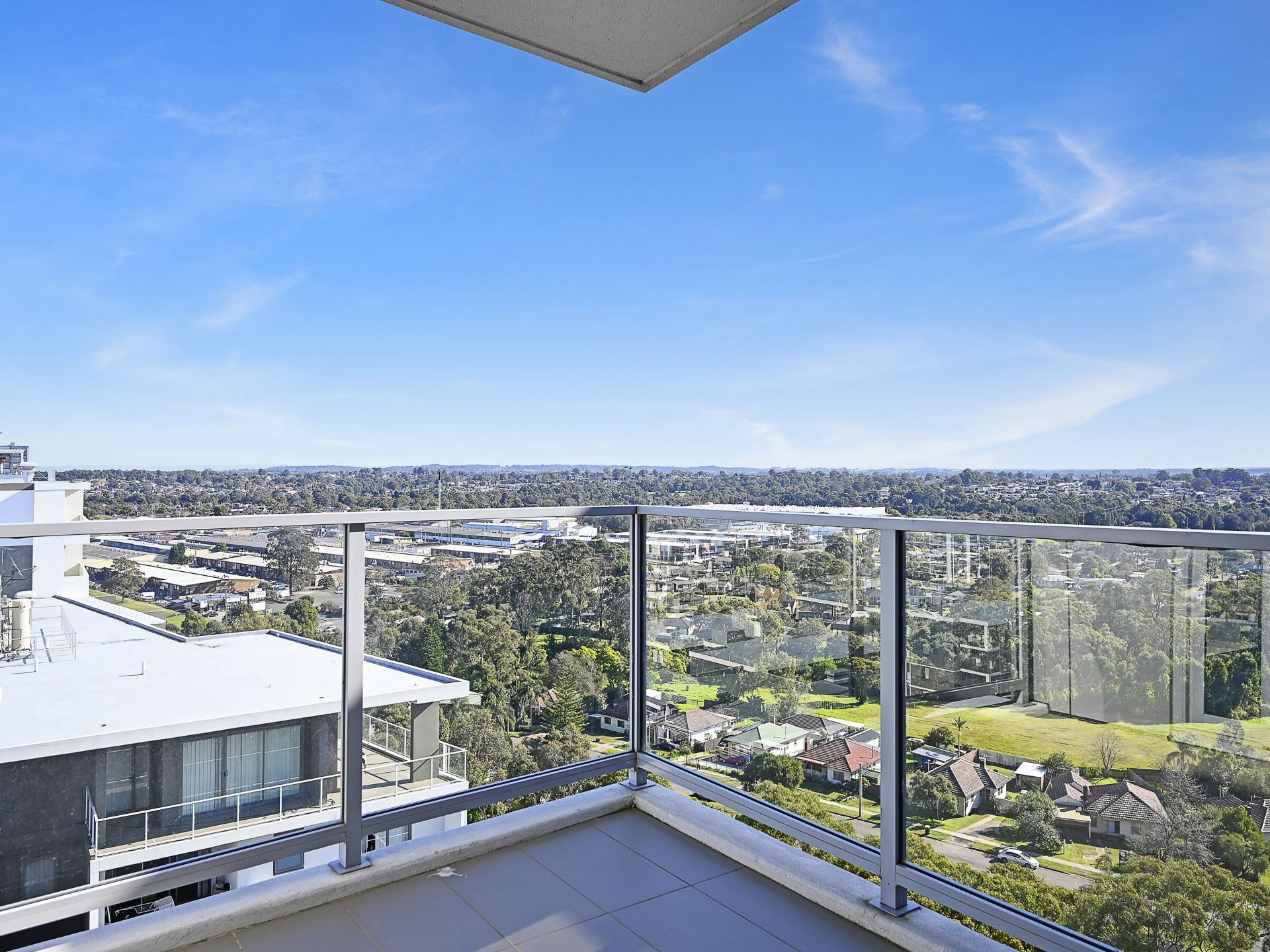 185/2 Browne Parade, Warwick Farm, Warwick Farm - Thumbnail 2