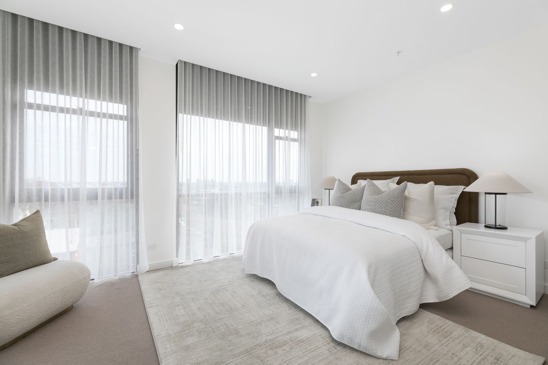 202/8 Western Crescent, Gladesville, Gladesville - Thumbnail 2