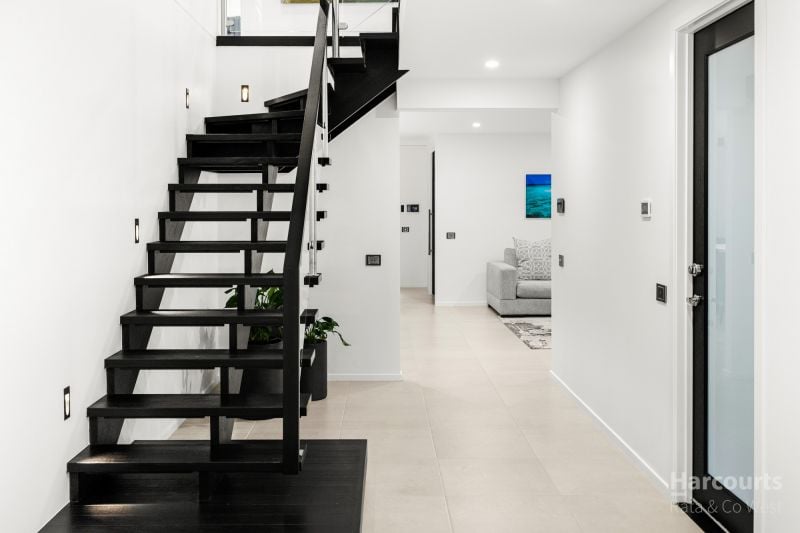 24 Stricta Circuit, Fraser Rise