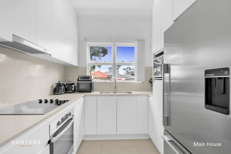 16 Desmond Street, Merrylands