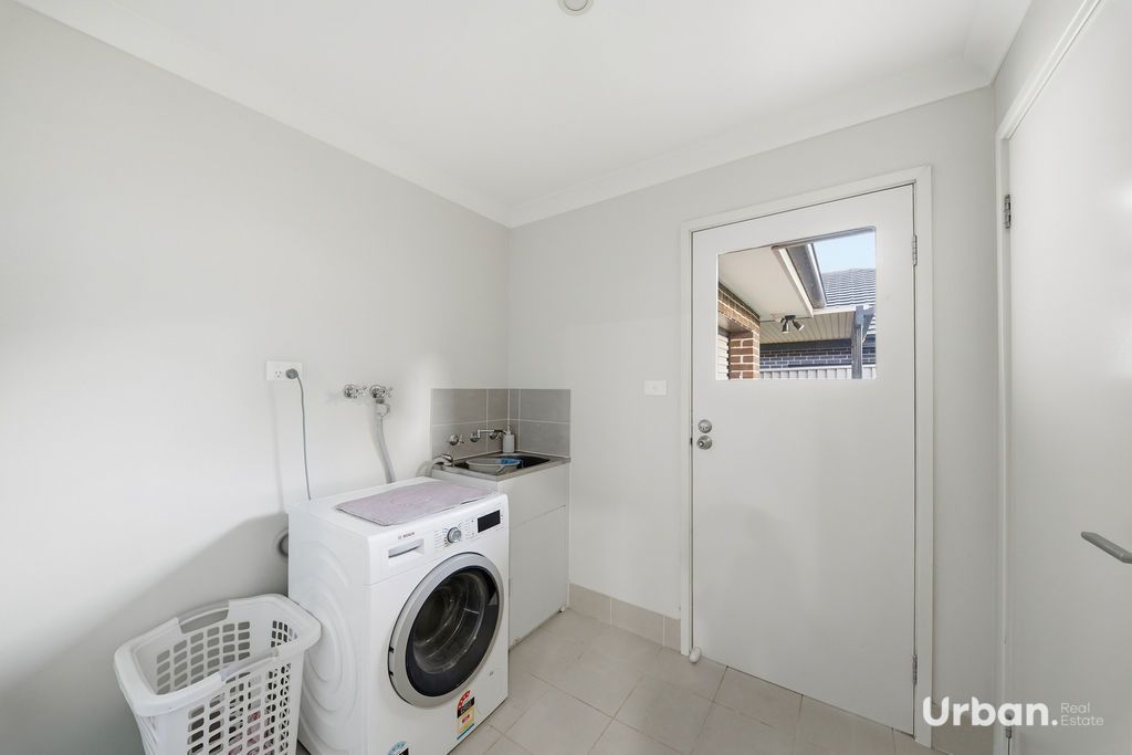 Oran Park 15 Matich Place