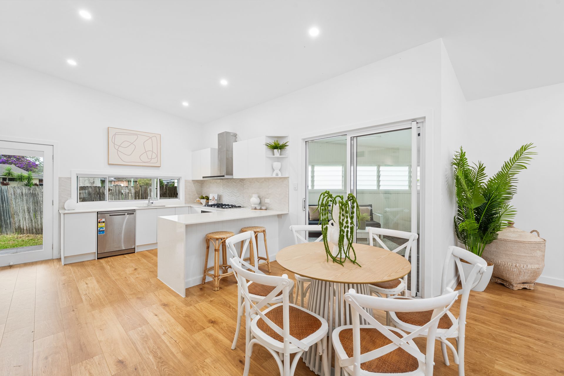 12 Blenheim Avenue, Berkeley Vale, Berkeley Vale - Thumbnail 5