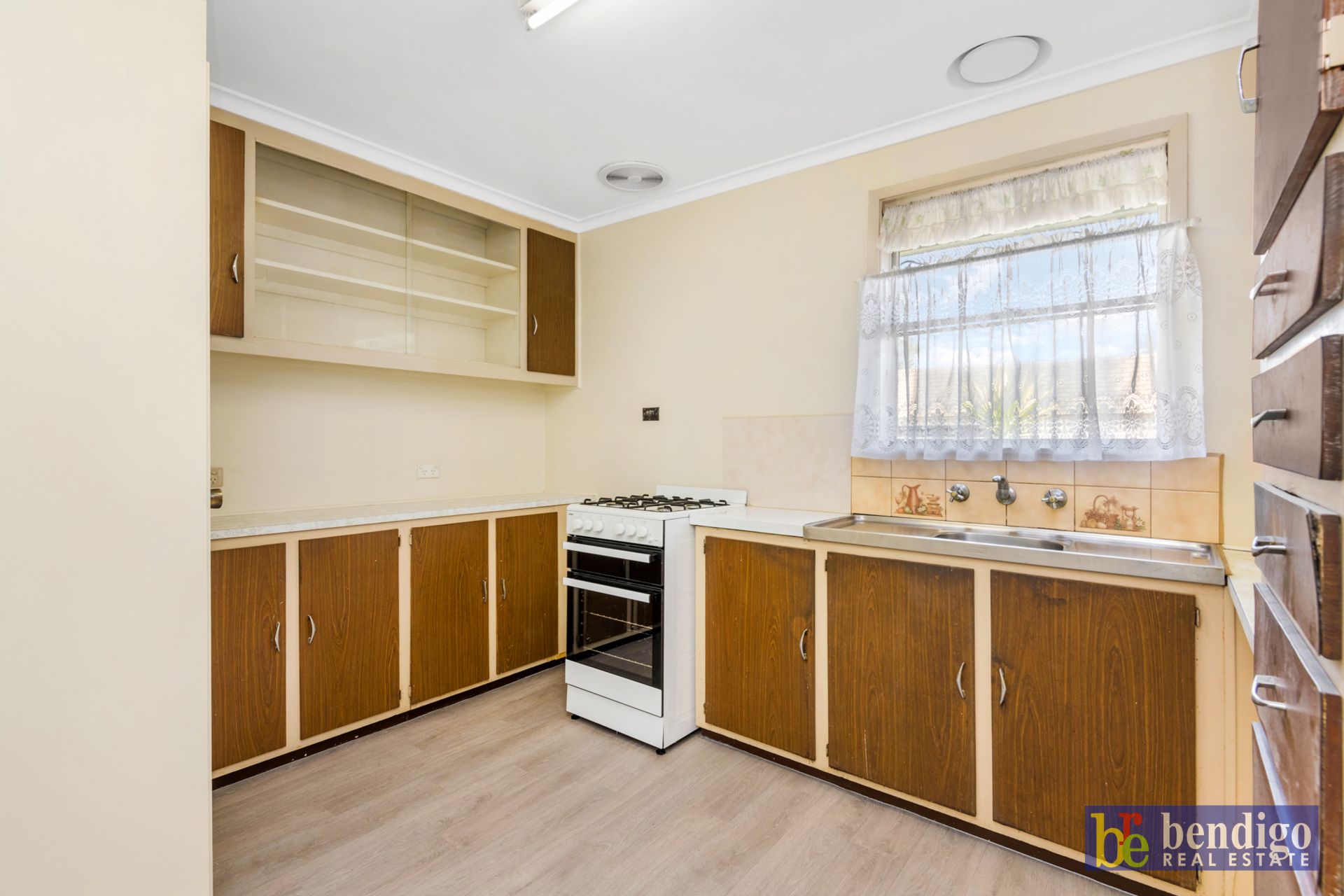 9 Rankin Avenue North Bendigo VIC, Bendigo - Thumbnail 4