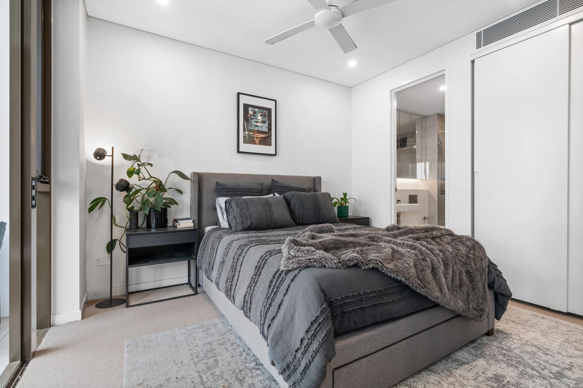 208/105 Wellington Street Bondi Beach NSW, Bondi Beach - Thumbnail 2