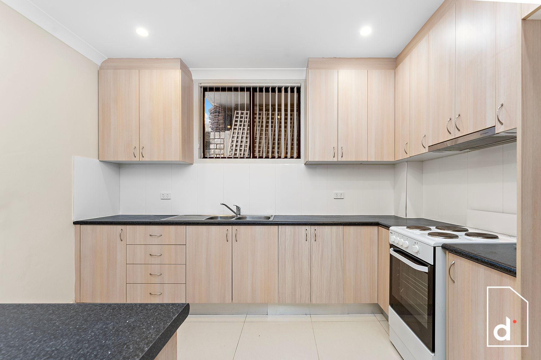 1/40 Arvenis Crescent, Balgownie NSW