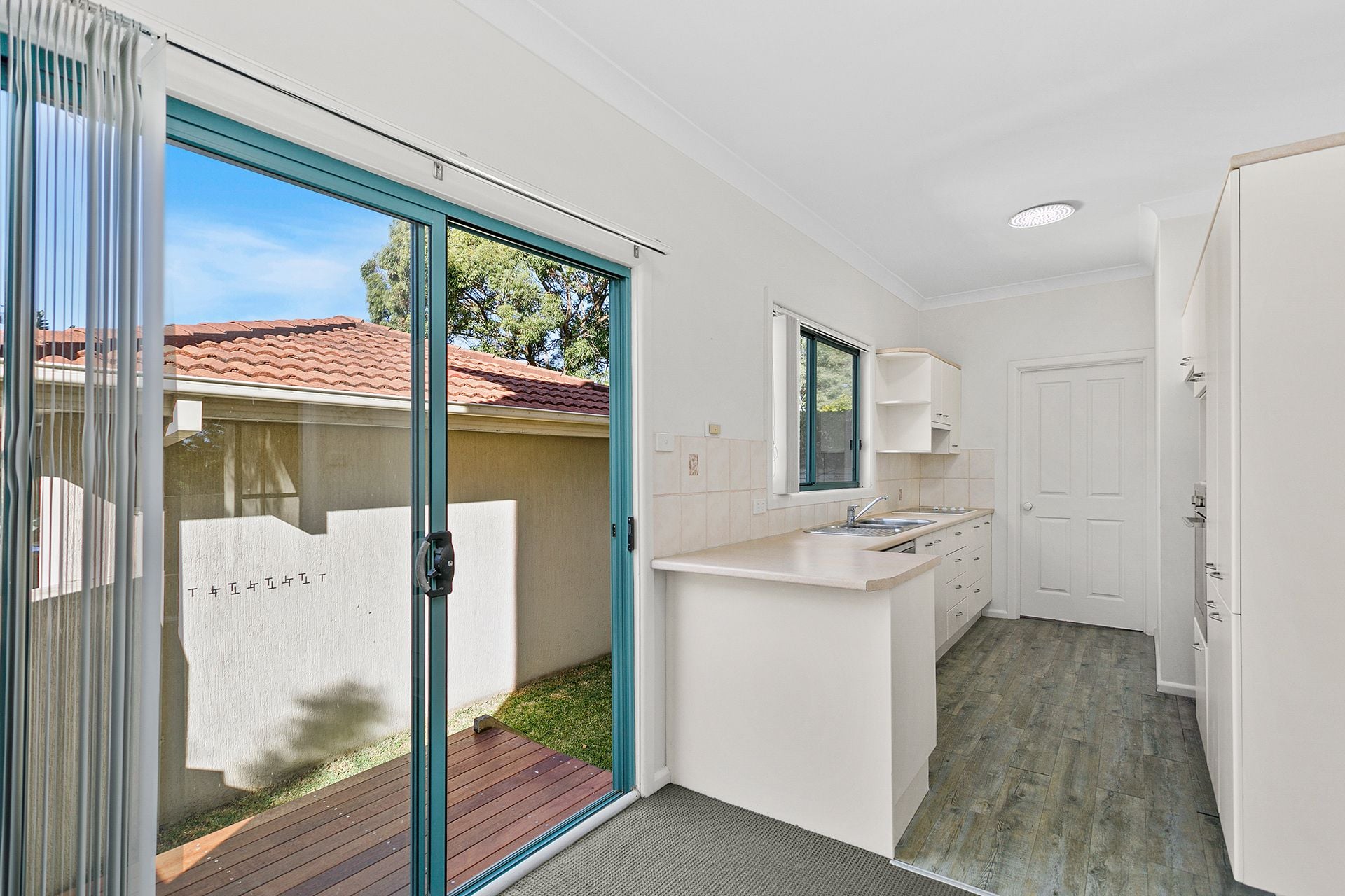 10 Elouera Road, Cronulla - Thumbnail 2