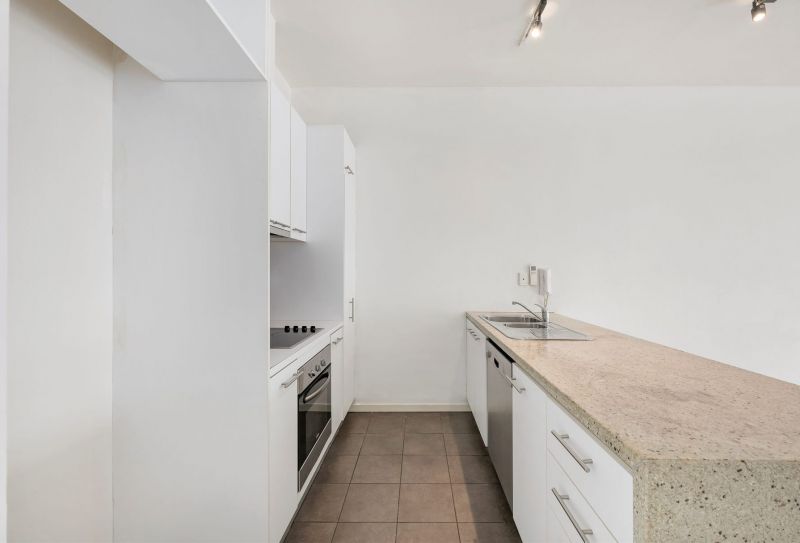 1/65 Hawthorn Road, Caulfield North - Thumbnail 5