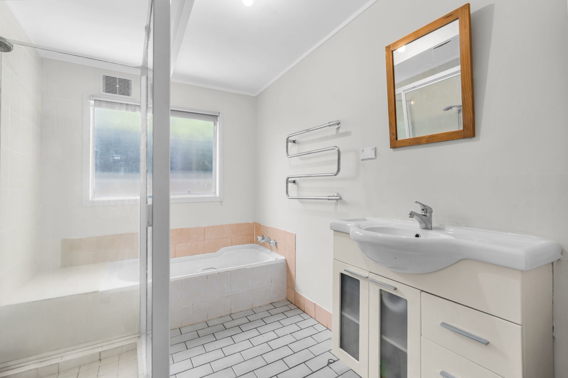 71 Brudenell Avenue, Leumeah NSW, Leumeah - Thumbnail 7