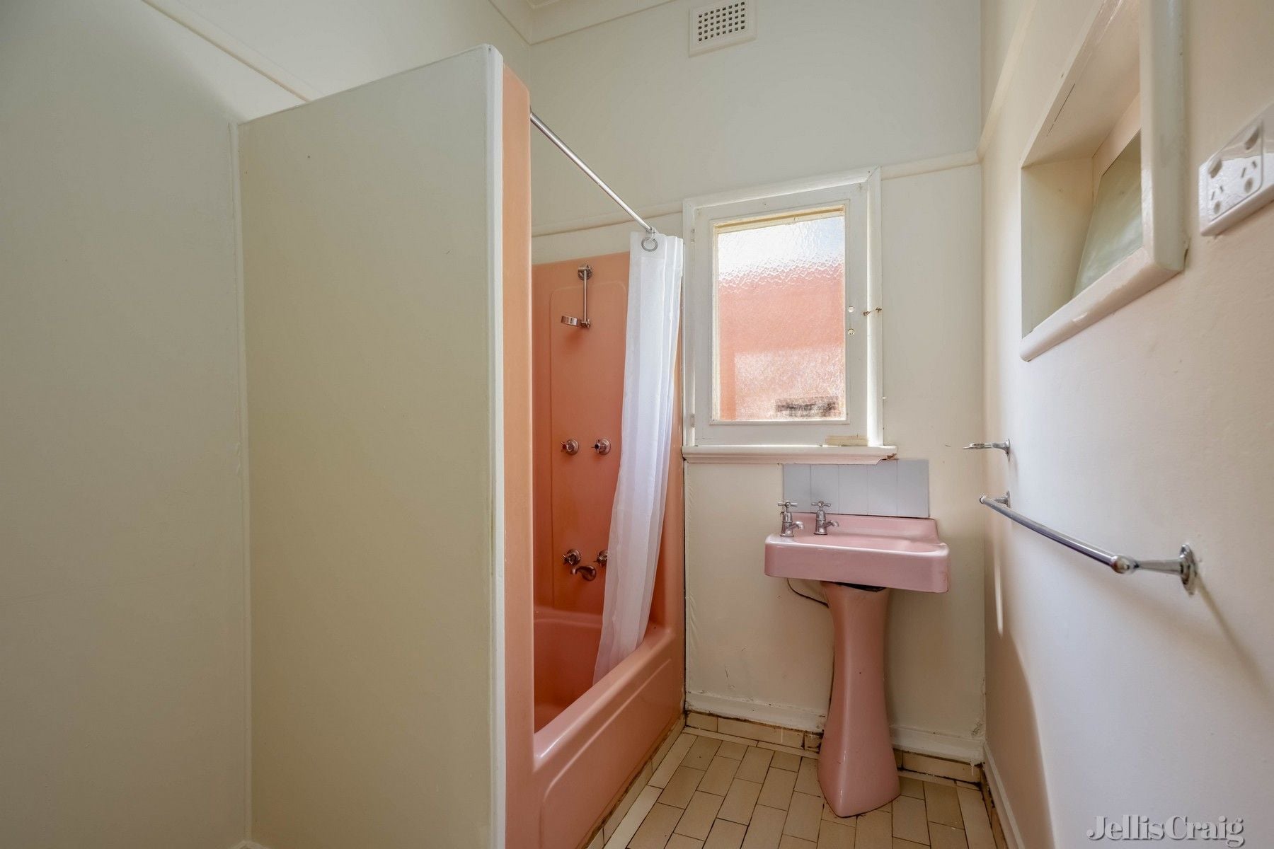 Opportunity and Versatility in Thriving Preston - 6 Month Lease