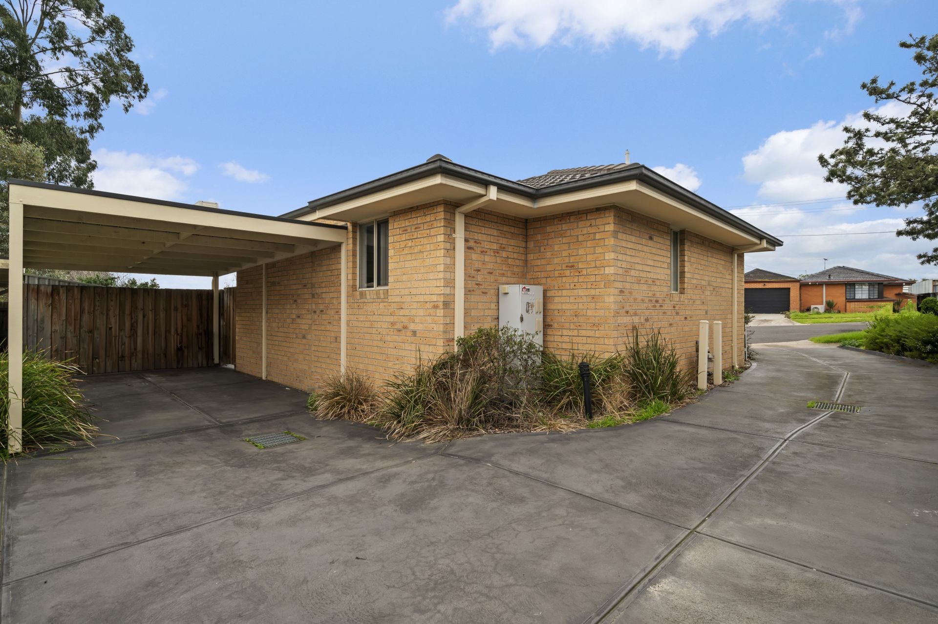 Modern Comfort in a Quiet Court Location