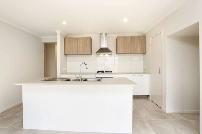 10 Illawara Drive, Mickleham