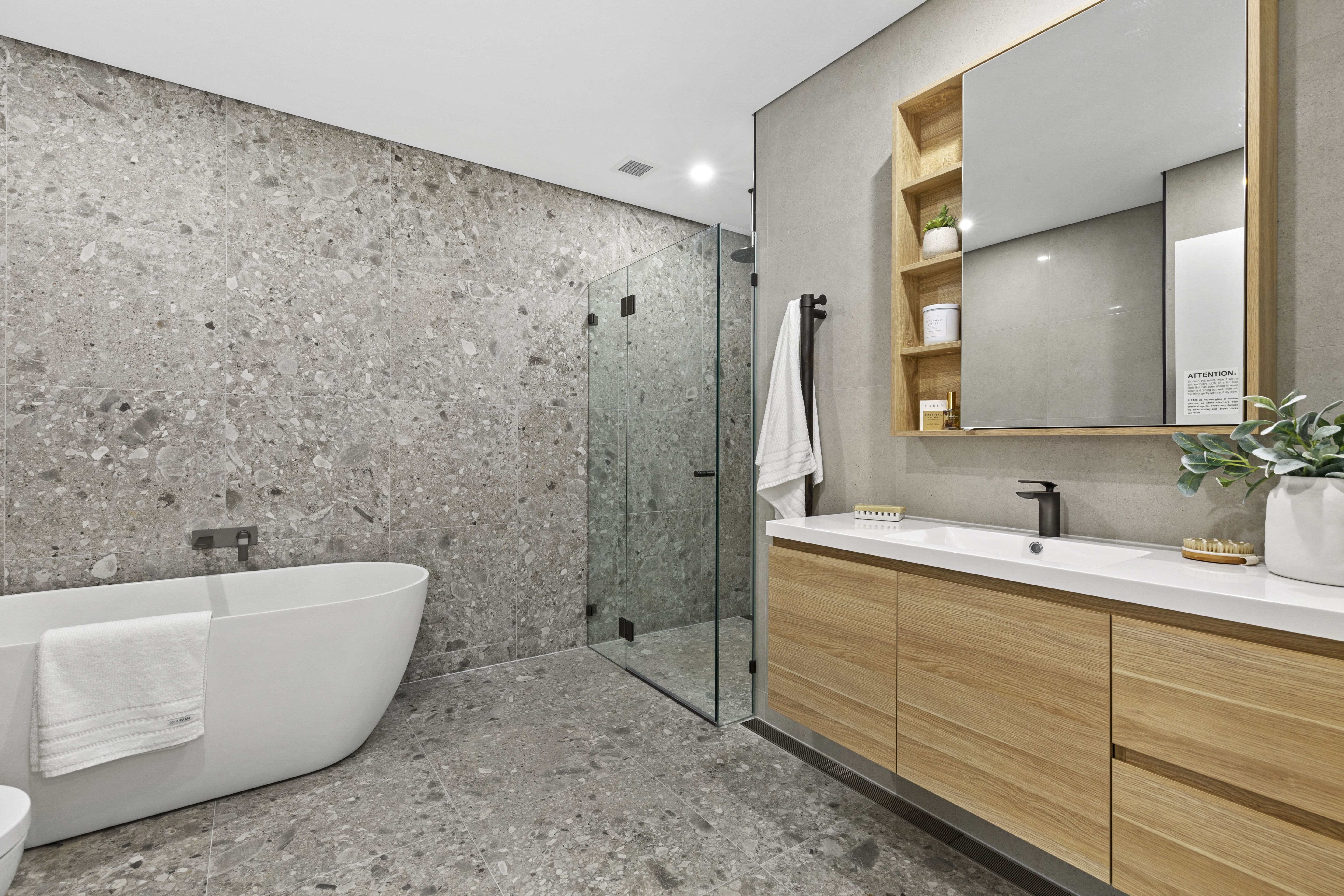 1/99 Yathong Road CARINGBAH 2229