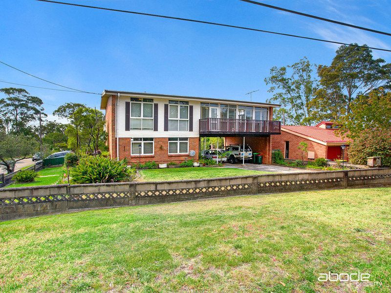 90 Spur Crescent LOFTUS 2232