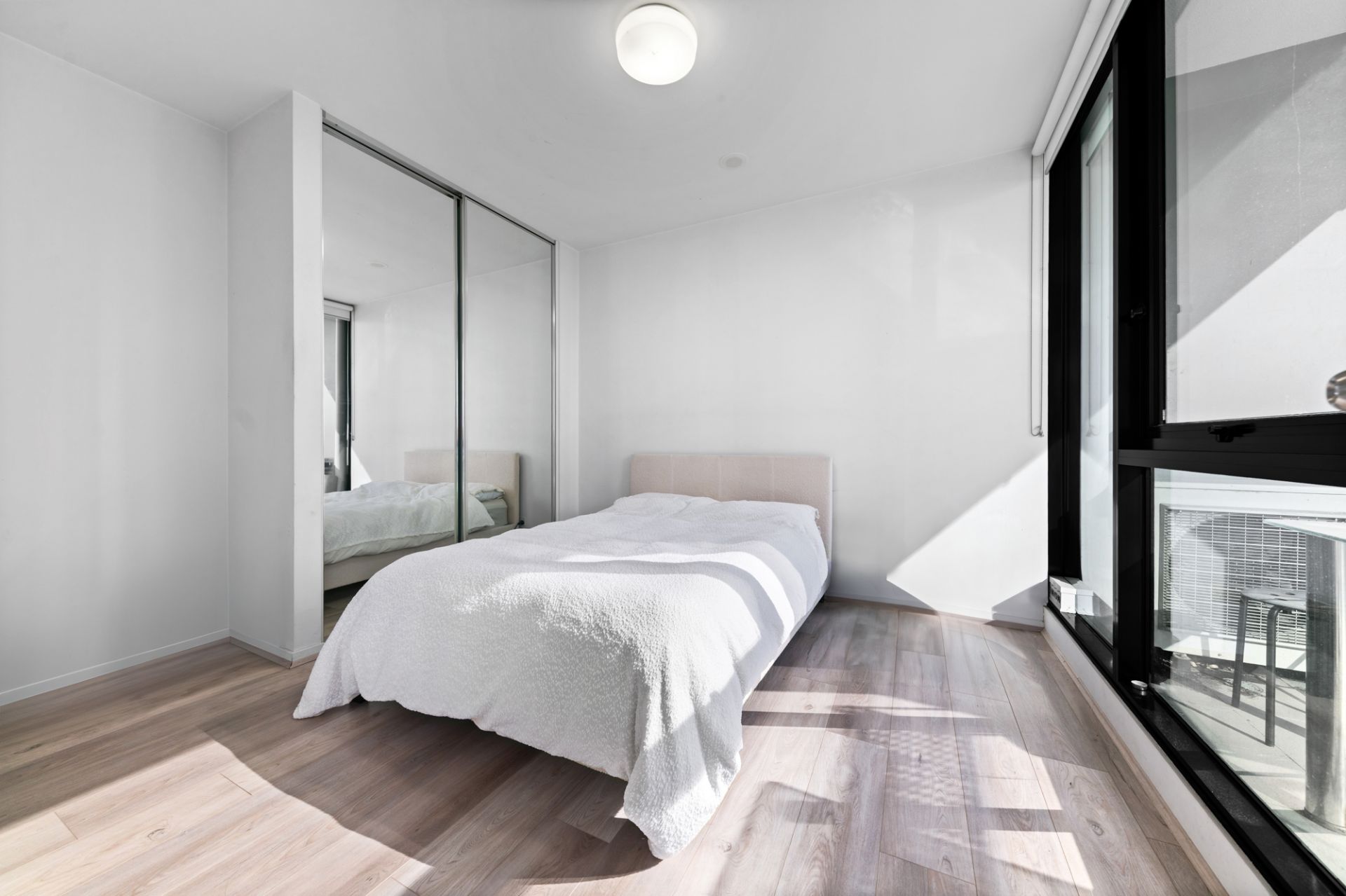 603/50 Haig Street Southbank VIC, Southbank - Thumbnail 4