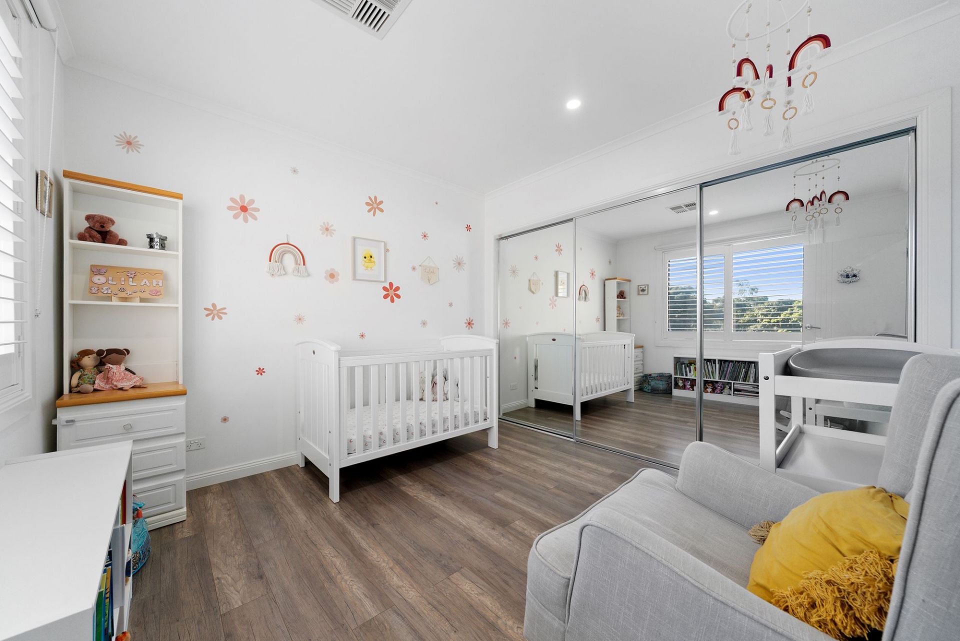 UNDER OFFER

Style, Space & Sophistication in a Prime Family Setting