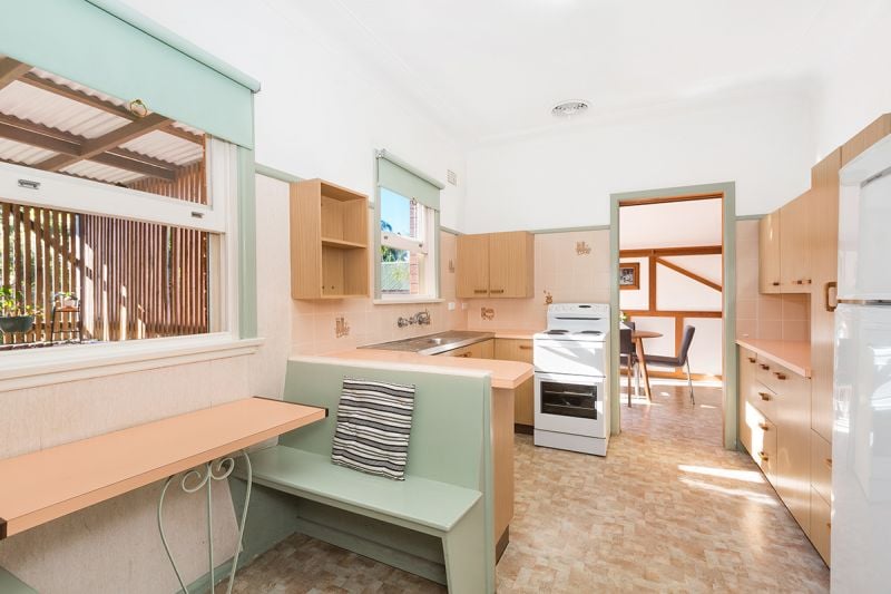 23 Seaforth Avenue, WOOLOOWARE, Woolooware - Thumbnail 4