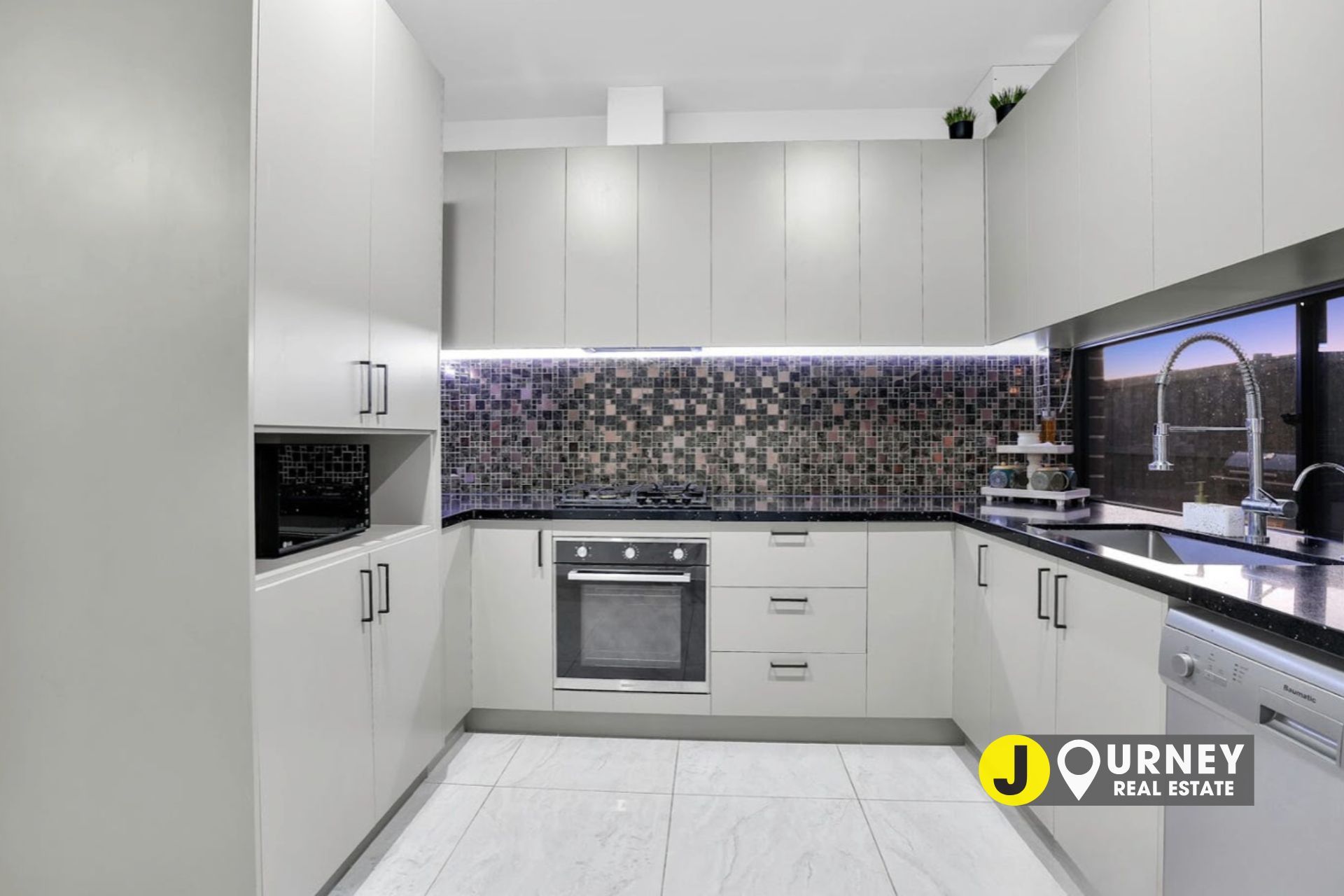 6 Jennings Street, Deanside VIC, Deanside - Thumbnail 7