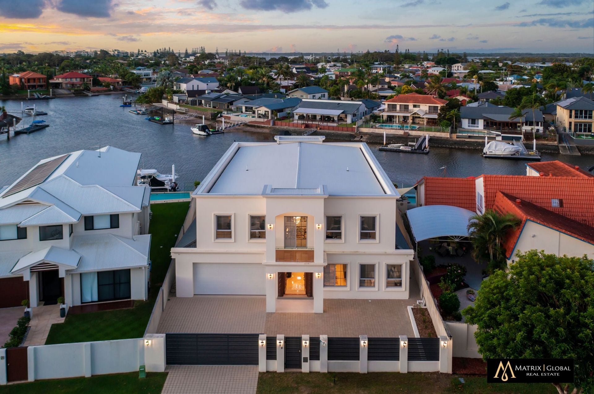 22 Erave Avenue, Runaway Bay - Thumbnail 6