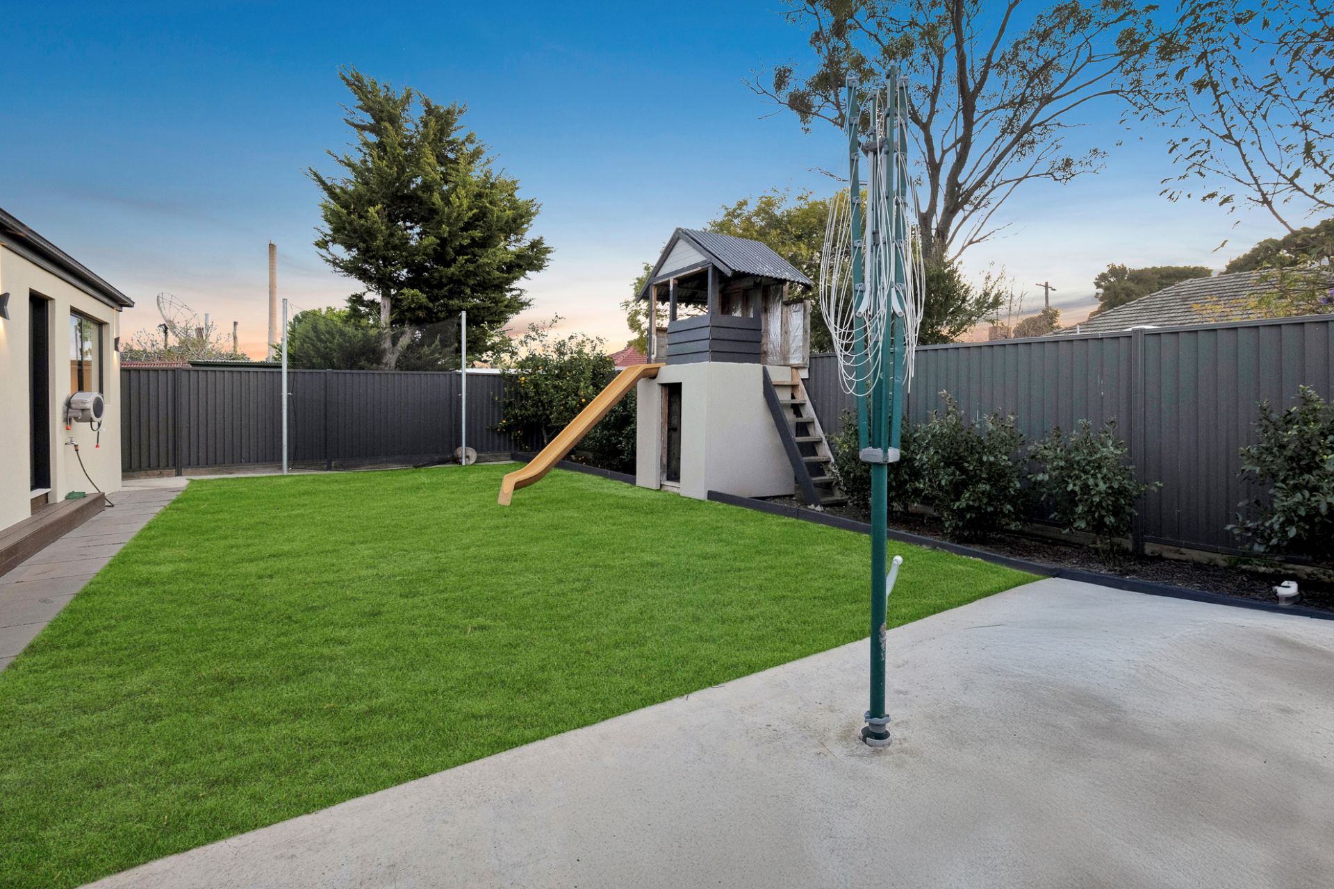 13 Hatherley Grove, Altona North - Thumbnail 2