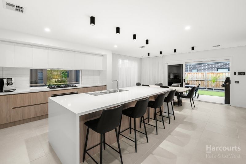 24 Stricta Circuit, Fraser Rise