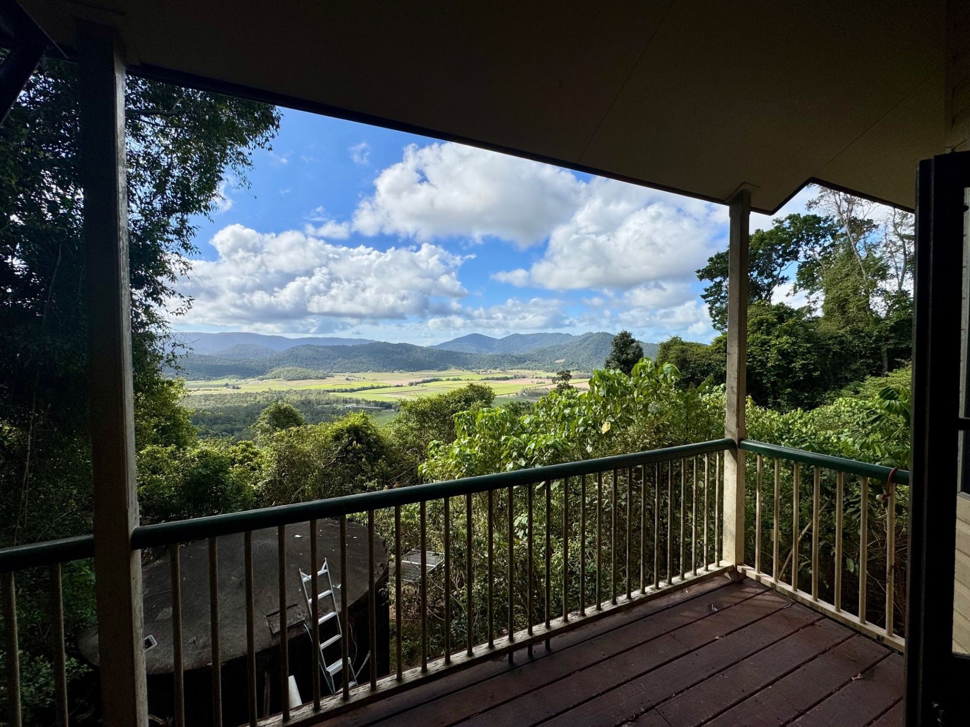 172 Staniland Drive Strathdickie QLD, Strathdickie - Thumbnail 2