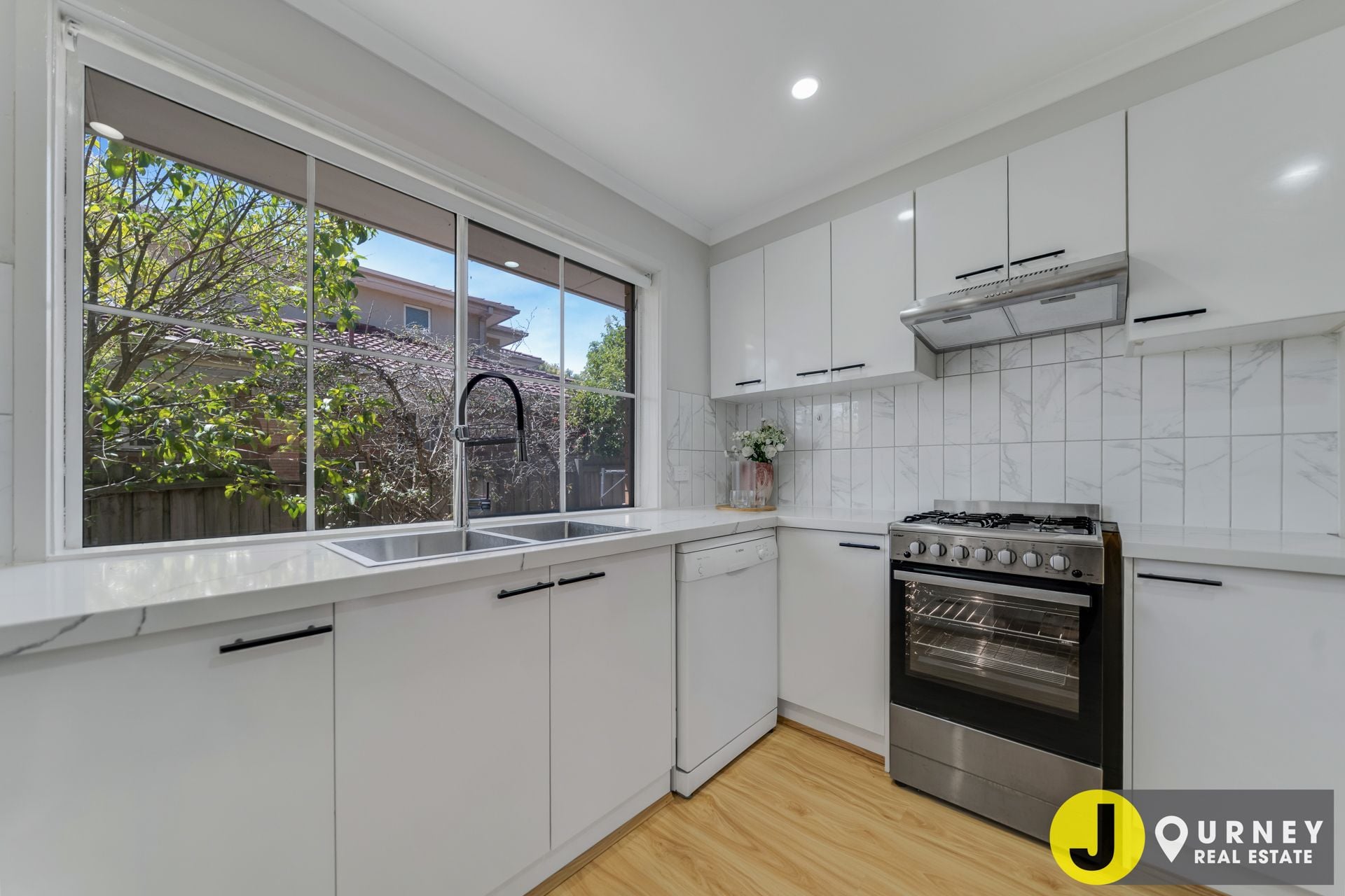 3/36 Panoramic Grove, Glen Waverley VIC, Glen Waverley - Thumbnail 6