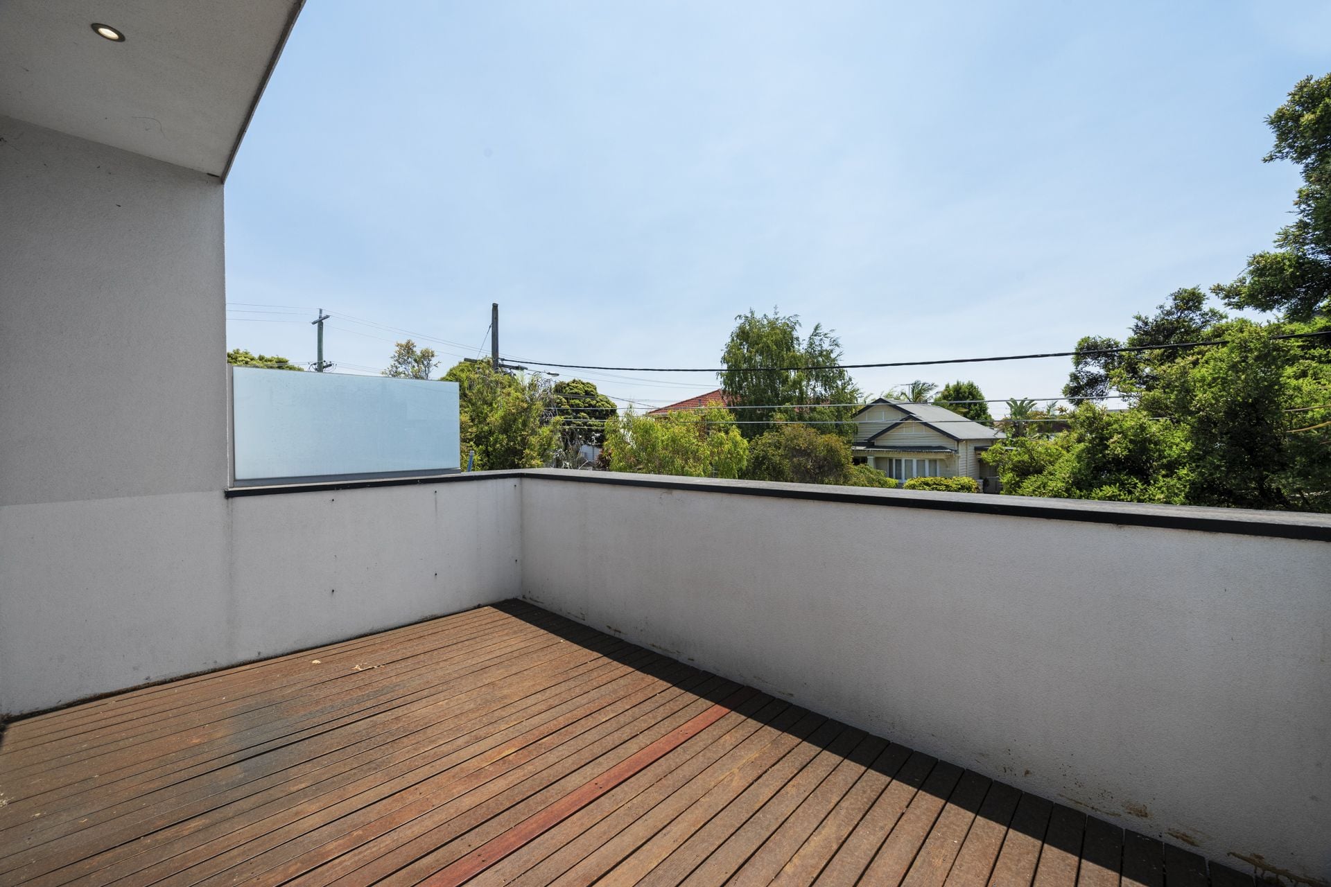 Stylish Two-Bedroom Townhouse in Prime Preston Location