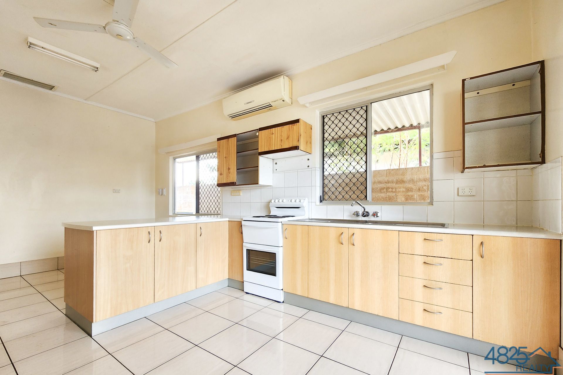 12 Dempsey Street Mount Isa QLD, Mount Isa City - Thumbnail 5
