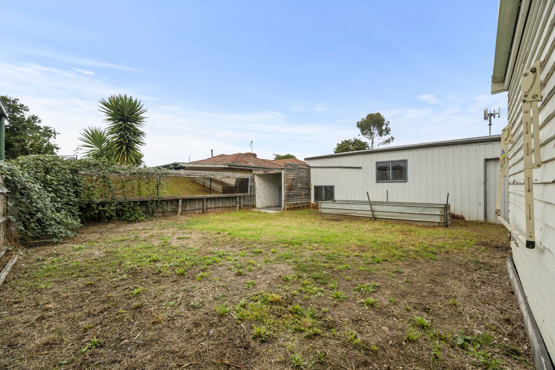 Unfinished Project, Suitable For The Handyman/Renovator Or Builder To Redevelop