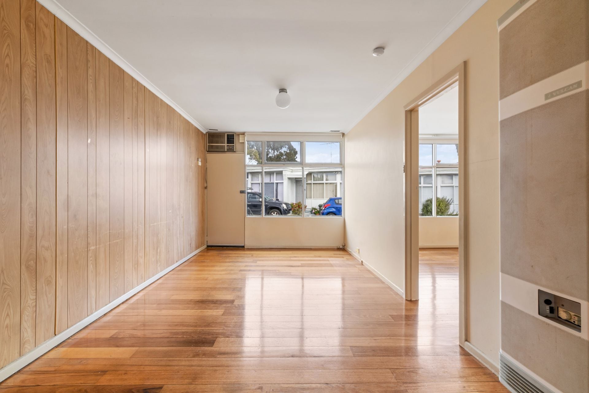 COMFORTABLE TWO-BEDROOM UNIT