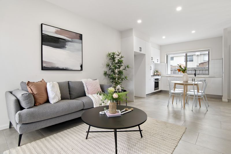 2/14 Marcia Street, Thomastown