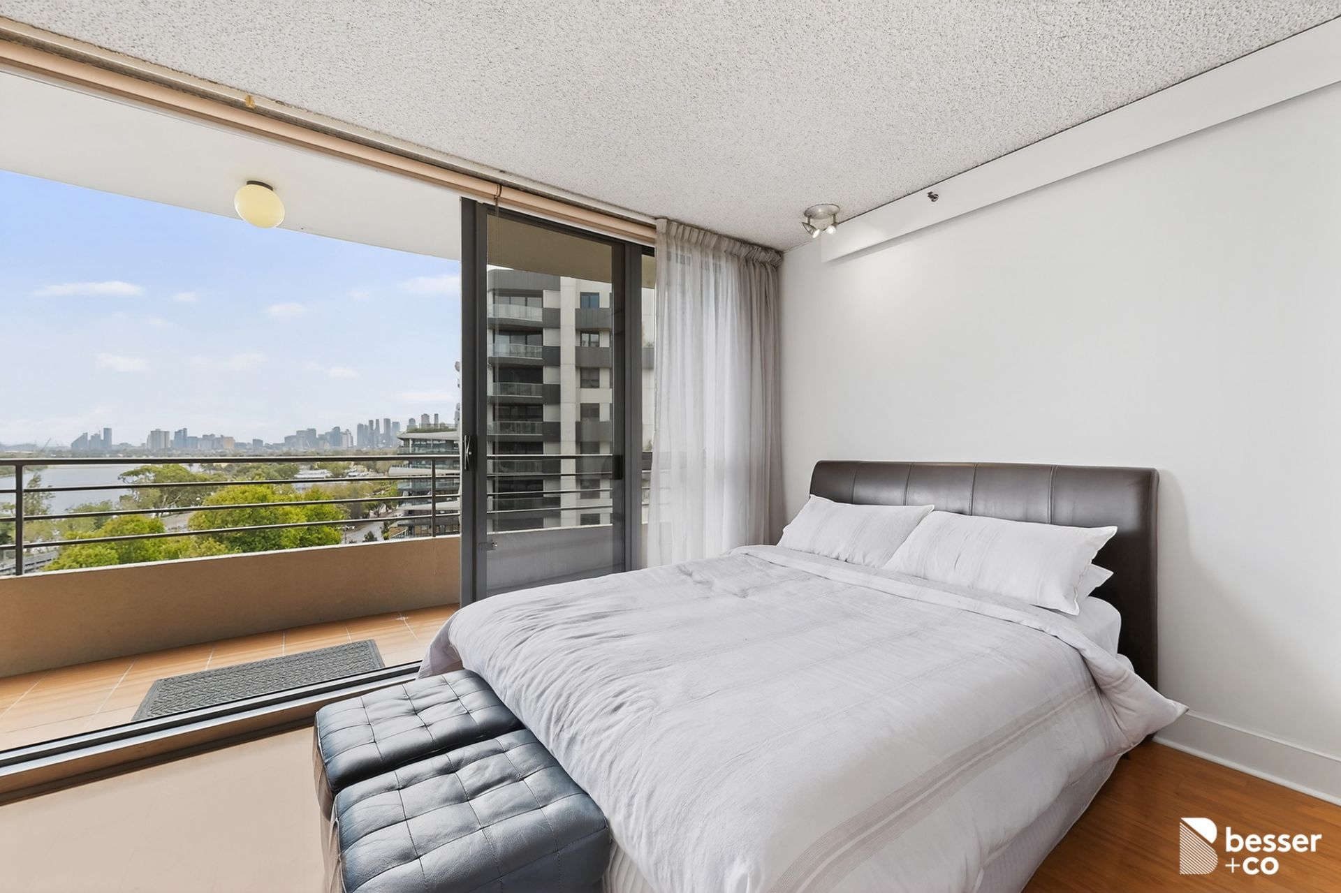 905/81 Queens Road, Melbourne - Thumbnail 8