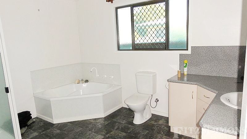 34 Wyley Street, Dalby, Dalby - Thumbnail 6