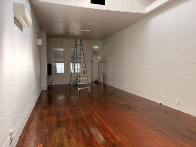 CHARACTER OFFICE IN THE HEART OF THE GABBA