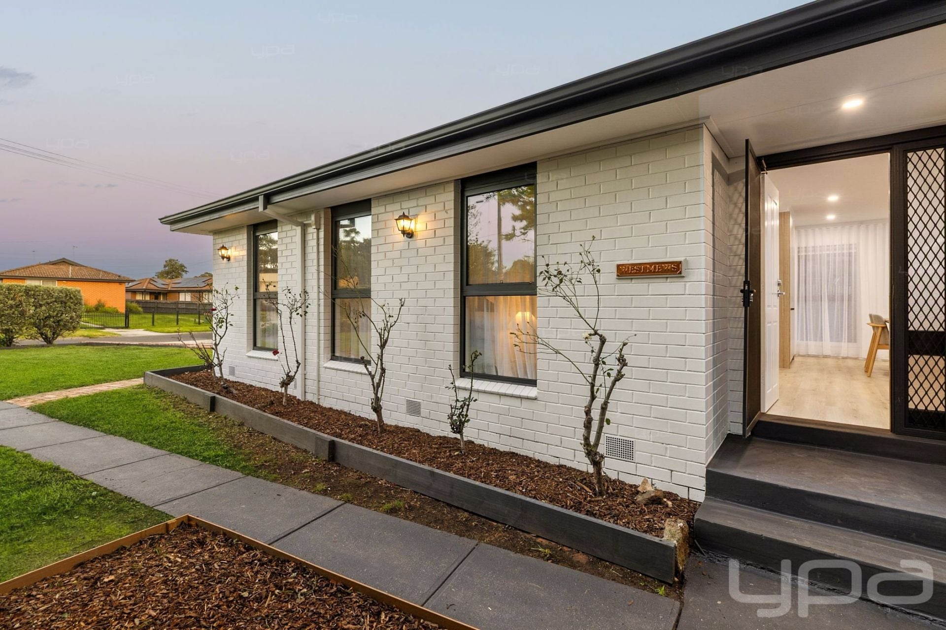 10 Hesse Court Westmeadows VIC, Westmeadows - Thumbnail 2