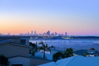 Breathtaking Gold Coast Views - Expansive Family Residence
