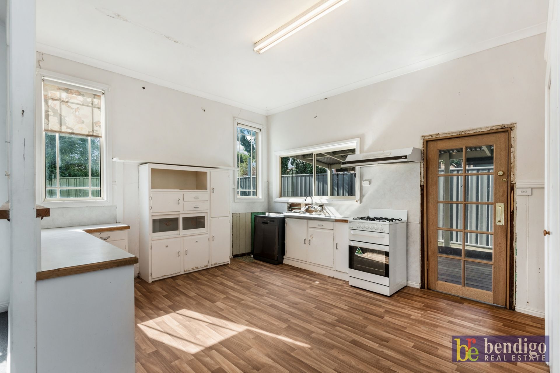 6 Pine Street Eaglehawk VIC, Eaglehawk - Thumbnail 5