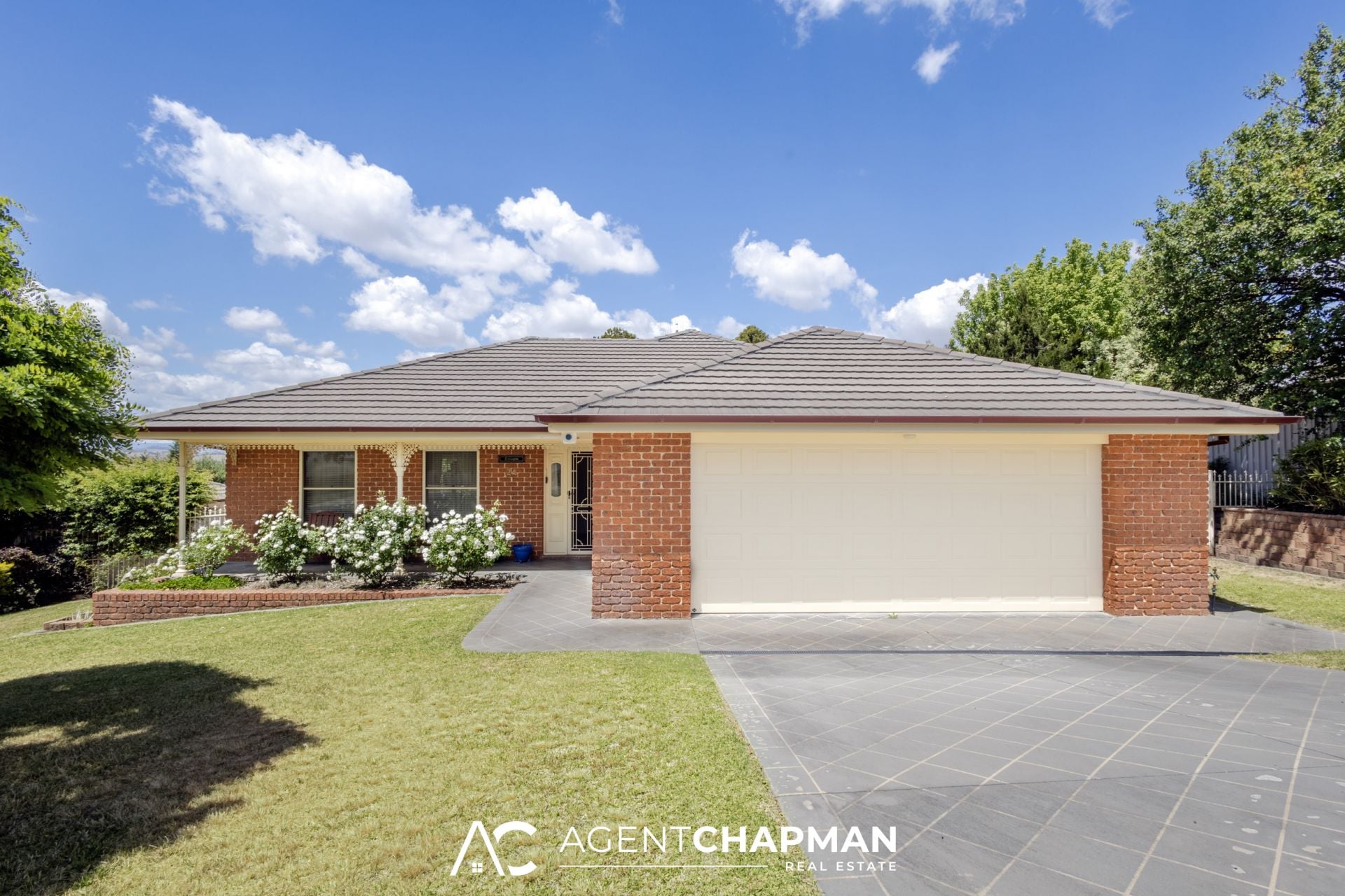 24 Endurance Court Llanarth NSW, Llanarth - Image 1