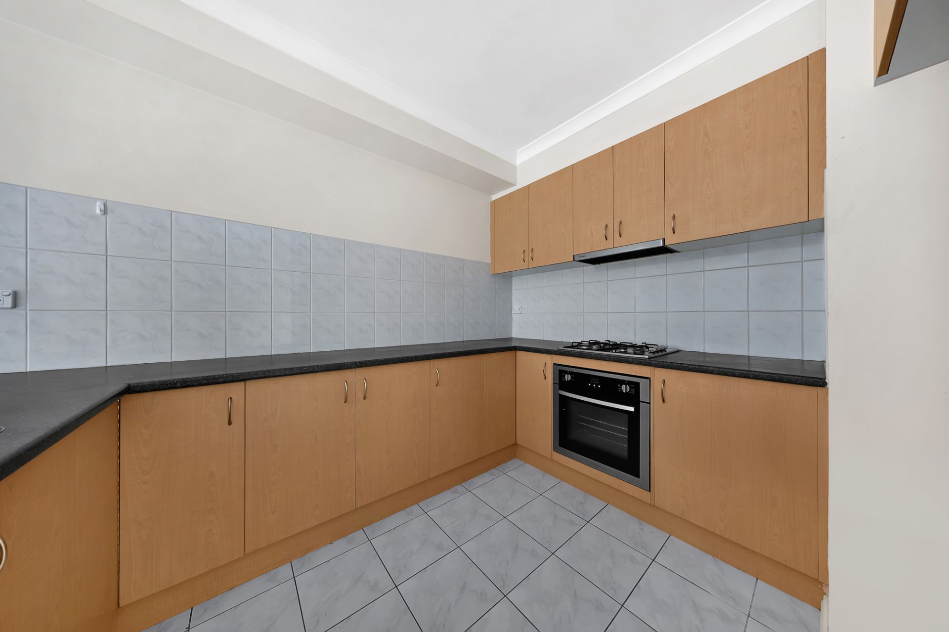 Modern Comfort & Convenience in Prime Reservoir Location