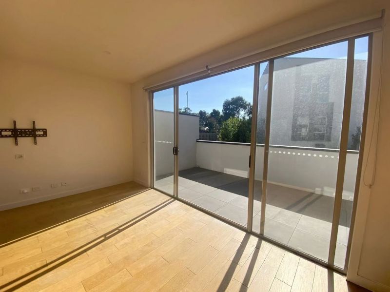 5/2 Ambrose Treacy Drive Bundoora VIC, Bundoora - Thumbnail 3