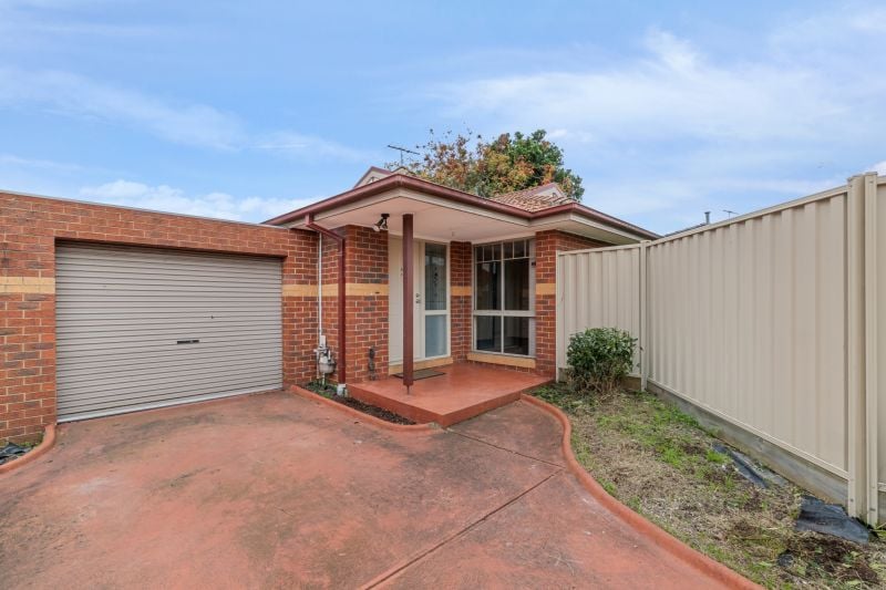 5/4A Whitby Street, Reservoir