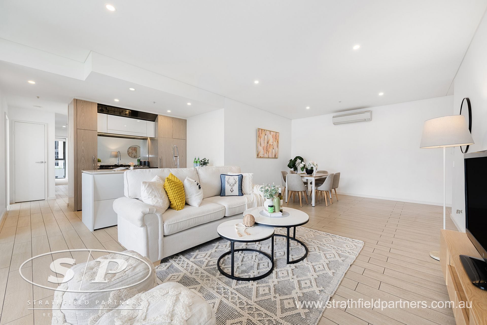 454/1D Burroway Road, Wentworth Point, Wentworth Point - Thumbnail 3