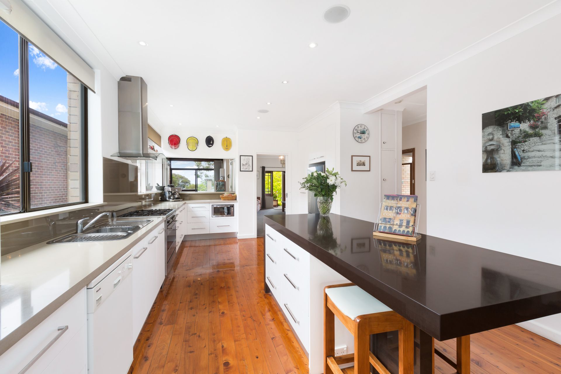 36 Castlewood Avenue, WOOLOOWARE, Woolooware - Thumbnail 3