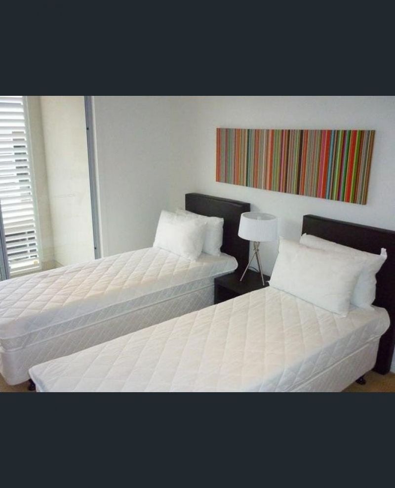 16 Waxflower Crescent, Bundoora