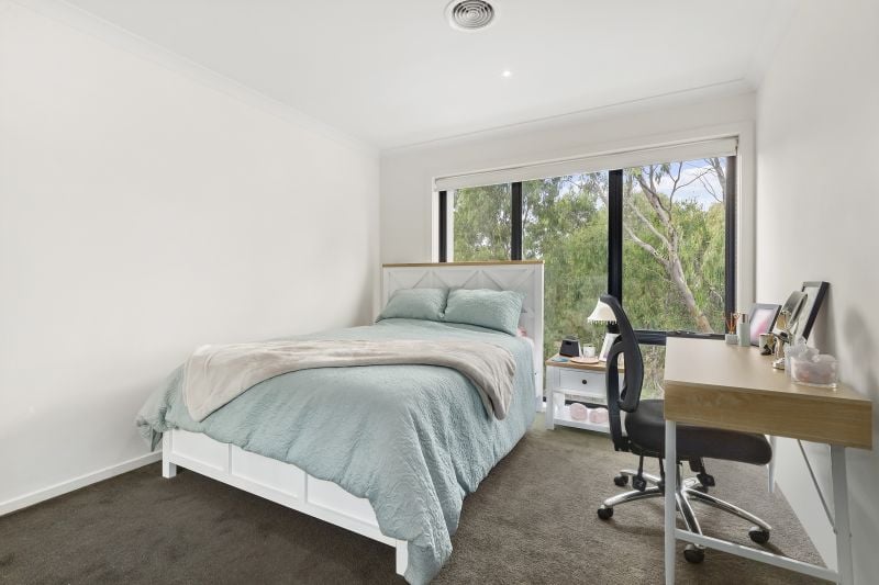 29 Greenwich Crescent, Bundoora