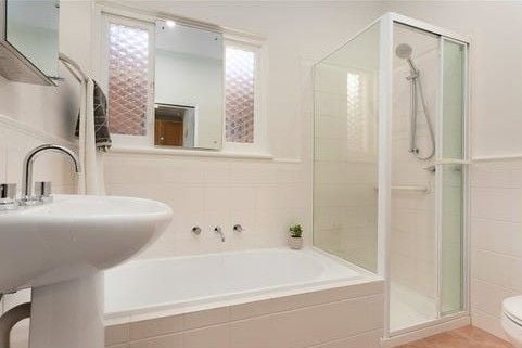 Charming Two-Bedroom Home in the Heart of Ivanhoe